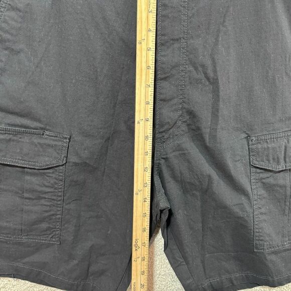 Signature by Levi Strauss & Co. Utility Comfort 10"‎ Shorts Men's 42 Black NWT - Picture 7 of 11